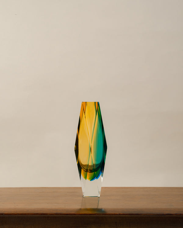 Jarrón Prismático Sommerso Verde y Amarillo Diseño de Flavio Poli