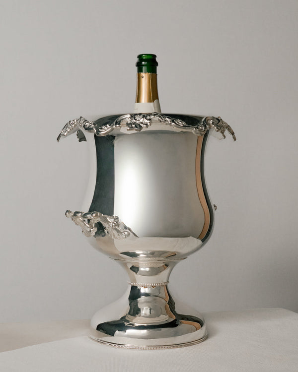 Champanera de Mesa en Pedestal Plateada Neobarroco