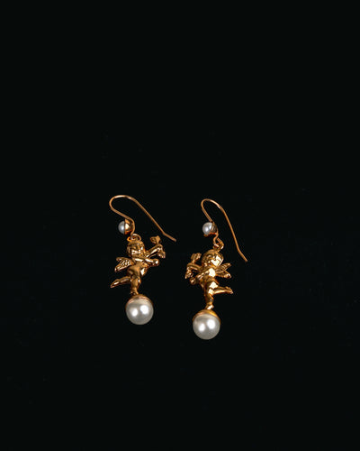Pendientes Escultóricos de Cupido con Perlas