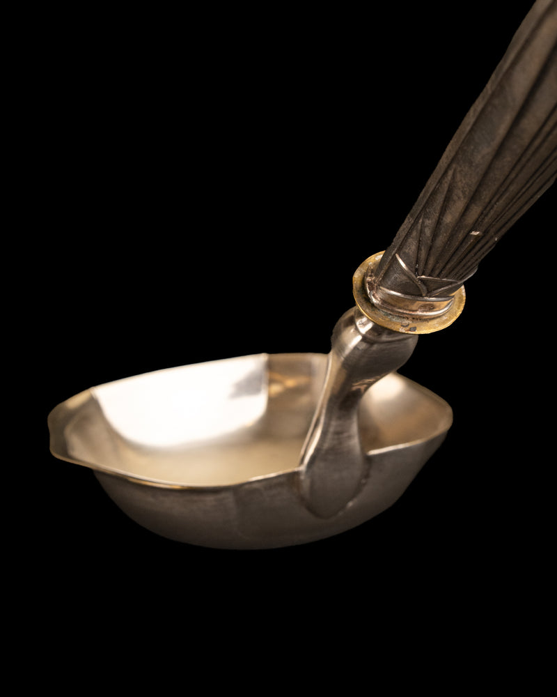 Cucharón de Servir de Época en Metal Plateado