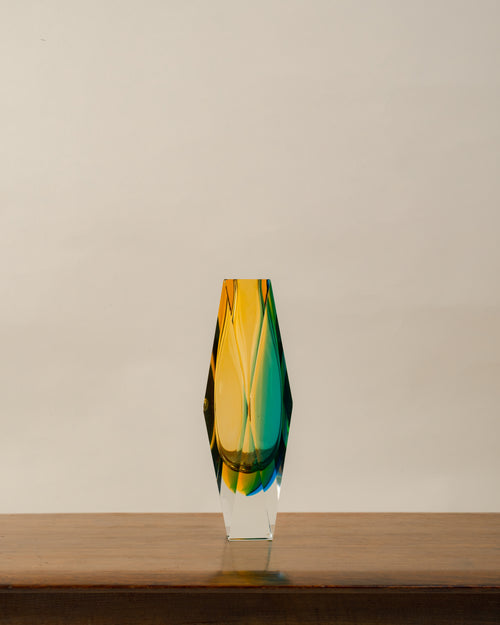 Jarrón Prismático Sommerso Verde y Amarillo Diseño de Flavio Poli