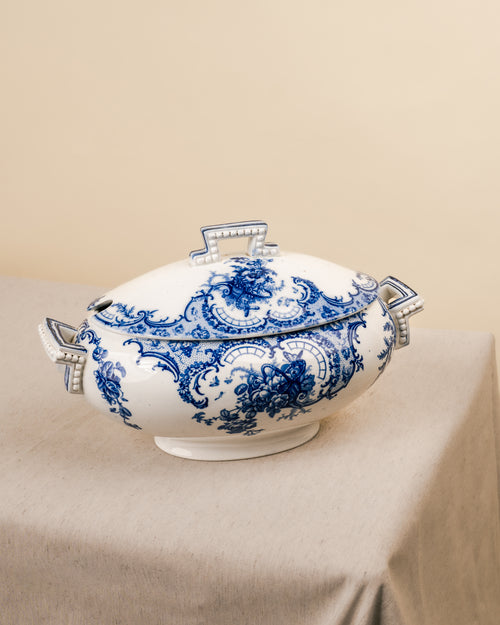Sopera de Porcelana en Azul Cobalto y Blanco