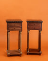 Pareja de Mesillas Auxiliares de Estilo Neoclásico en Madera, Mármol y Bronce