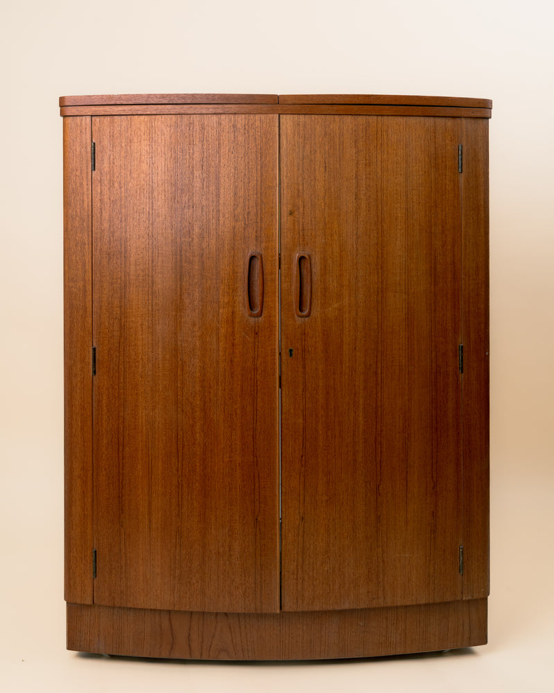Mueble Barra de Bar Ingles en Madera de Teca con Iluminación