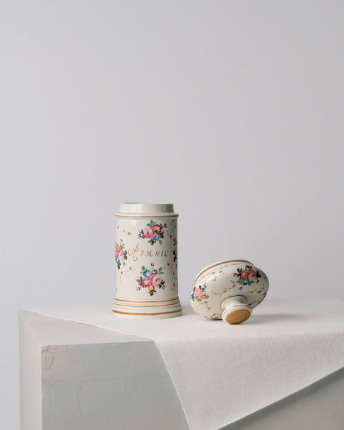 Albarelos de porcelana detalles florales