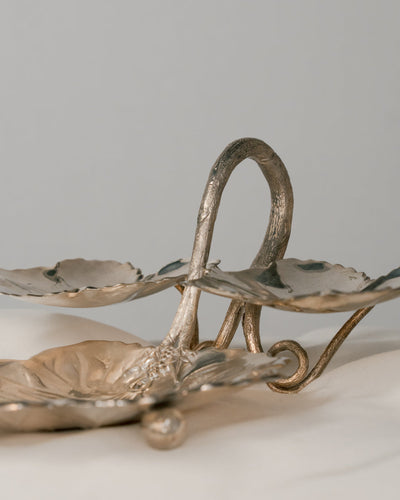 Centro de mesa hojas tres pisos