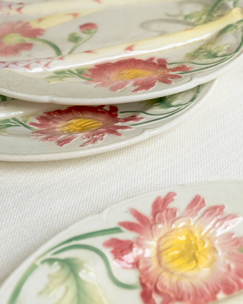 Juego de platos con motivo de espárragos