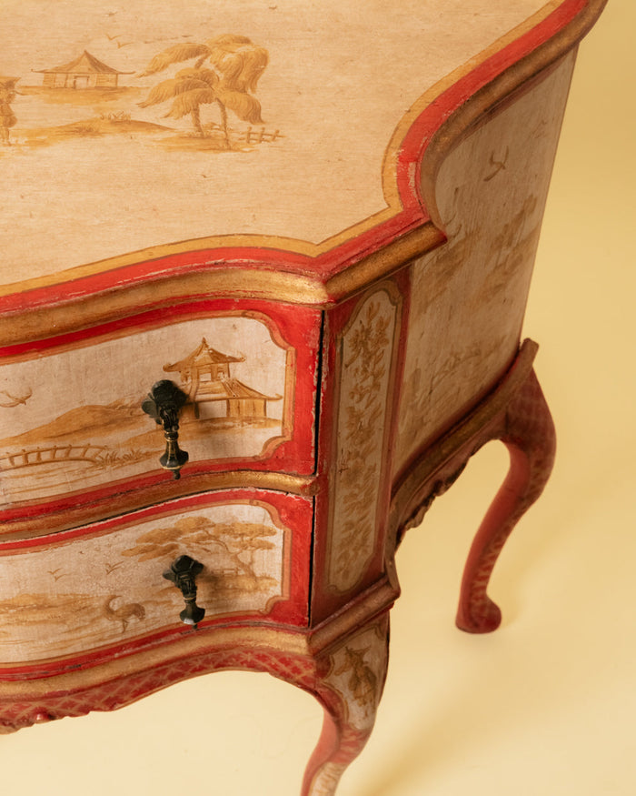 Cómoda italiana del siglo XVIII en estilo Chinoiserie, época Luis XV