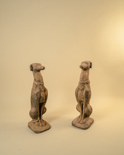Pareja de Galgos Escultóricos en Piedra Italiana