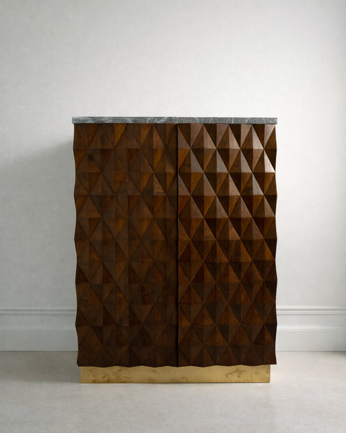 Cabinet Brutalista de Madera y Mármol Rosso Levanto