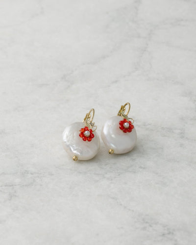 Pendientes Flor de Nácar en Perla Barroca y Coral