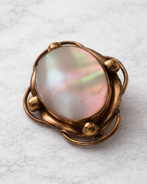 Broche Victoriano perlado
